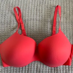 Victoria’s Secret Perfect Shape Push-Up Bra 38DDD / 38F